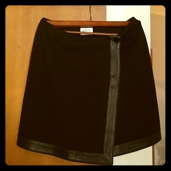 Oscar de la Renta wool/leather skirt - Picture 1 of 3